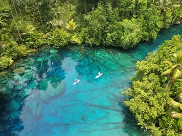 Le lac Paisu Pok en Indonésie