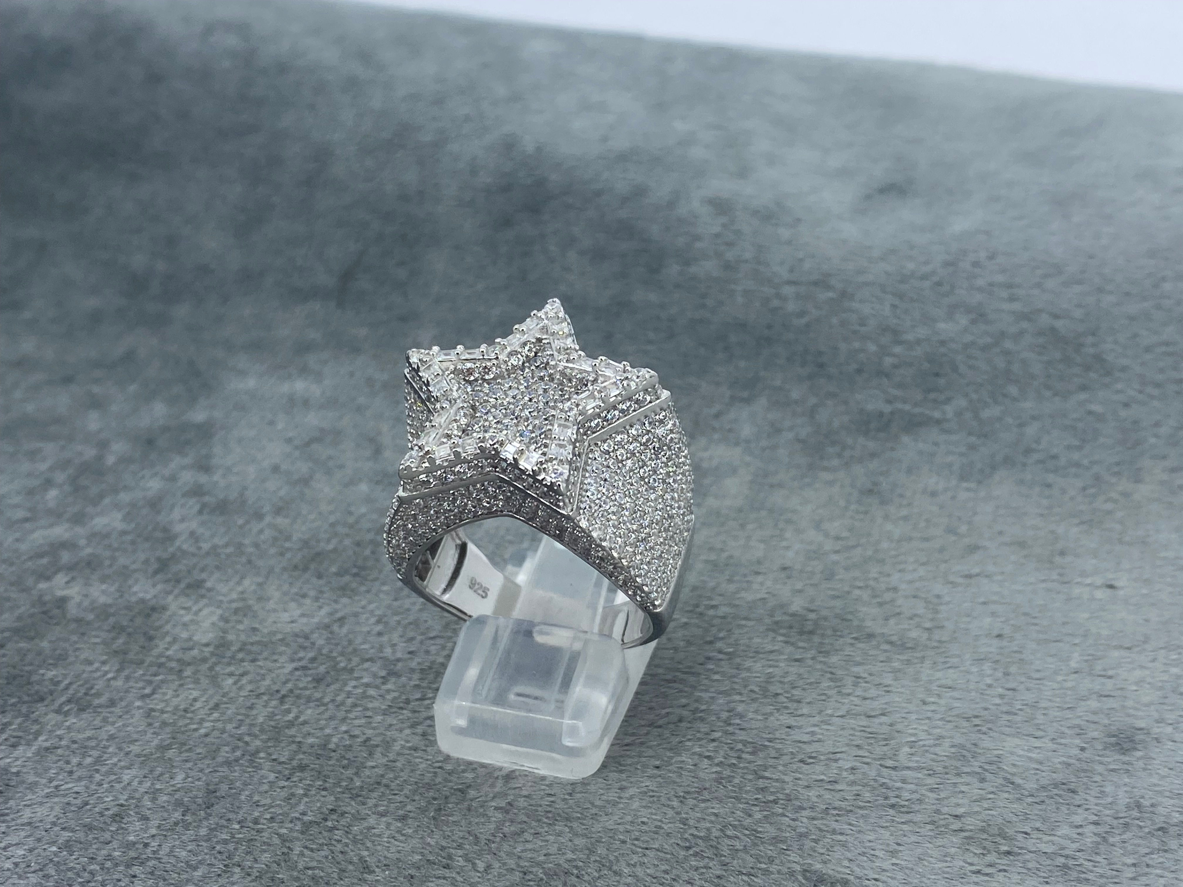 925 Sterling Silver Stone Set Star Ring