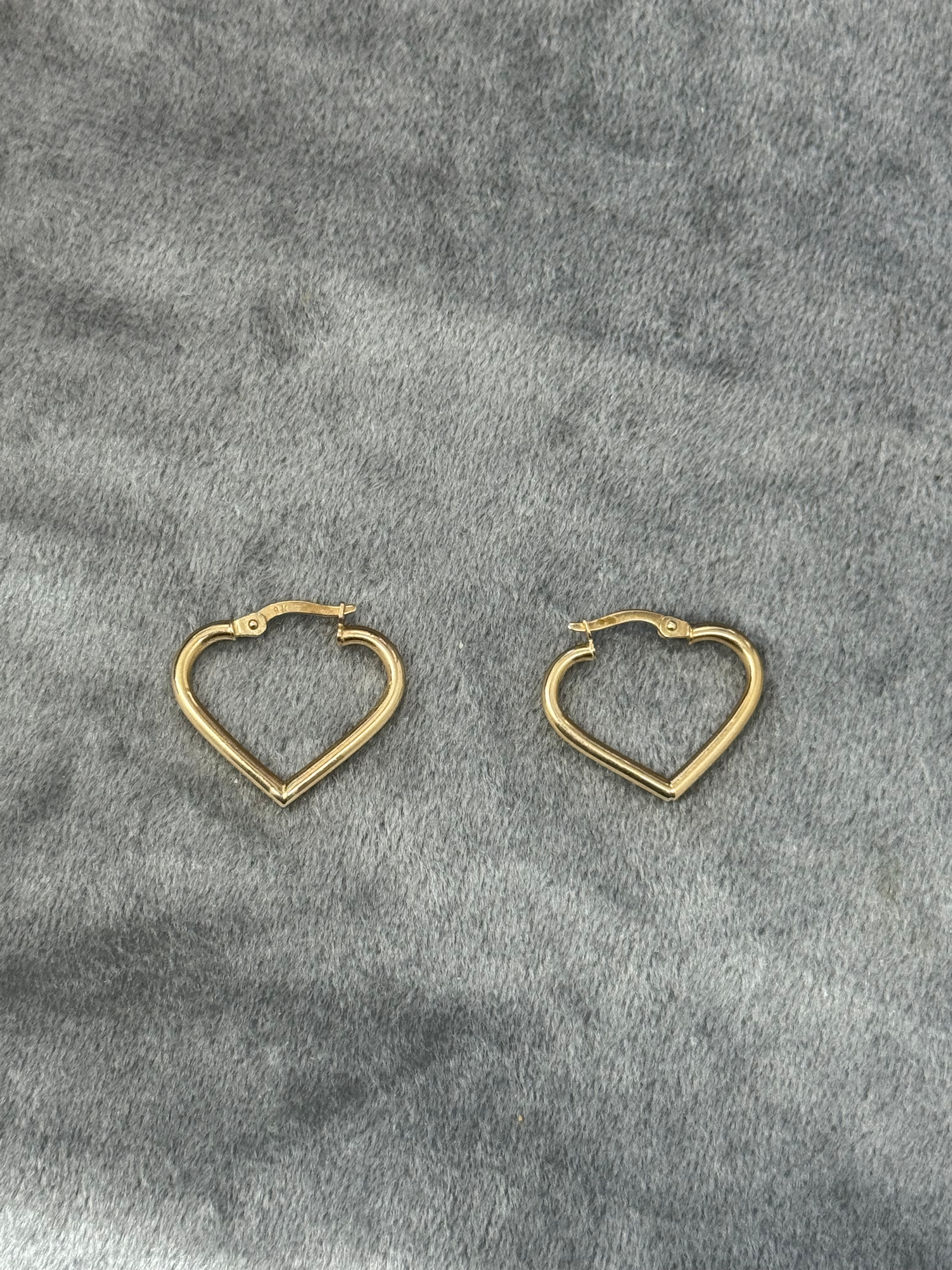 9ct Ladies Heart Hoops 