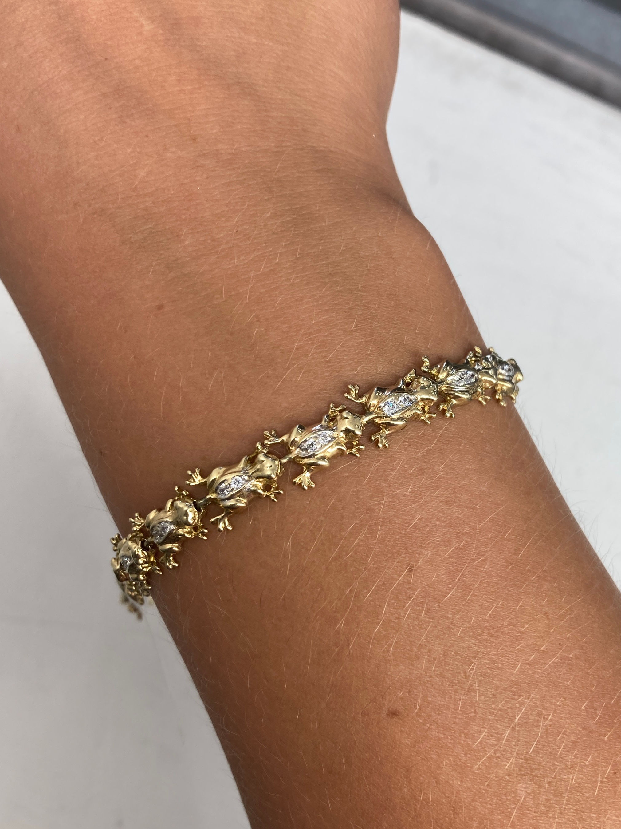 9ct Cubic Zirconia Frog Bracelet 