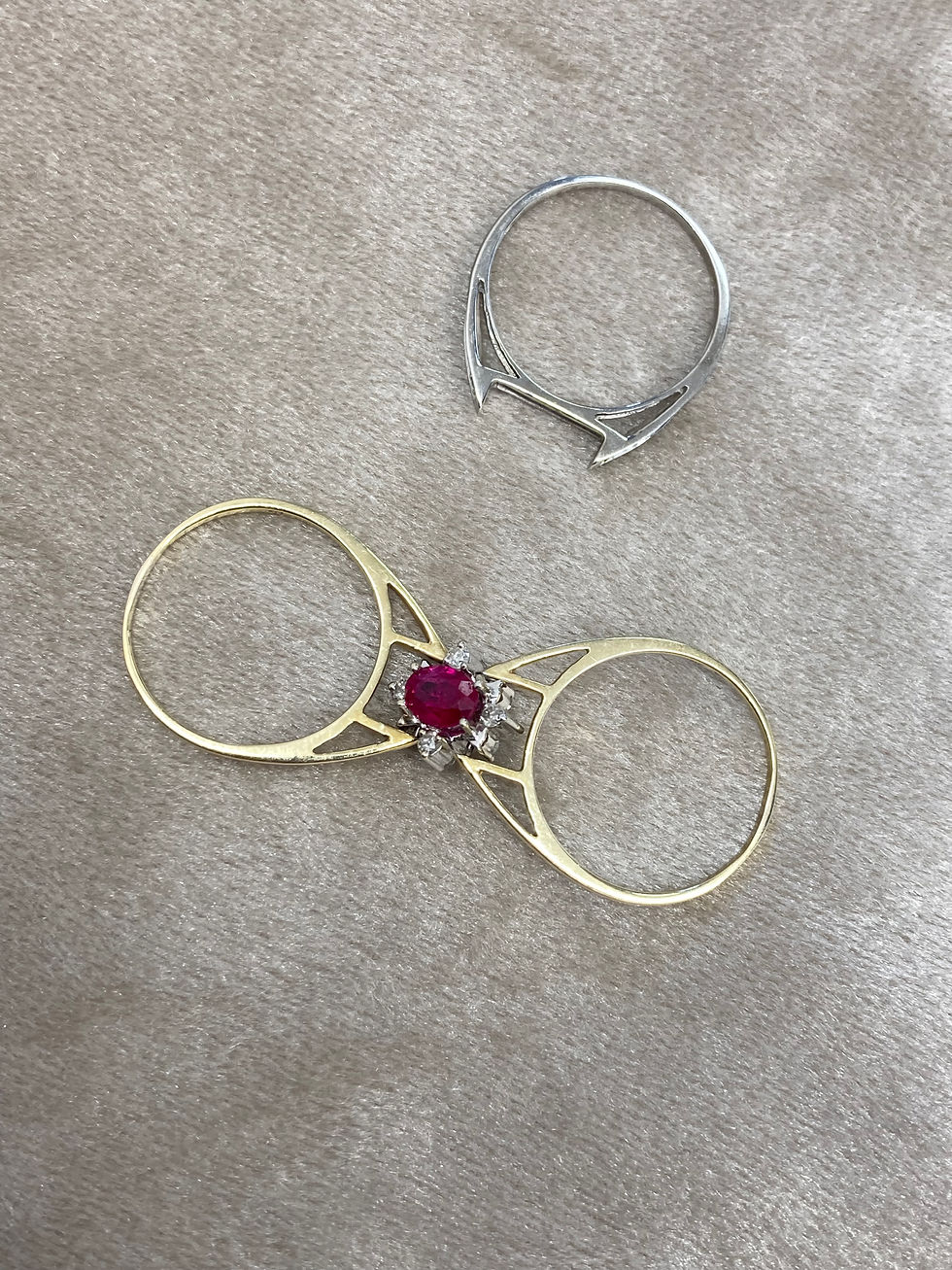 Thumbnail: 10ct Ruby & Diamond 3 Piece  Ring 