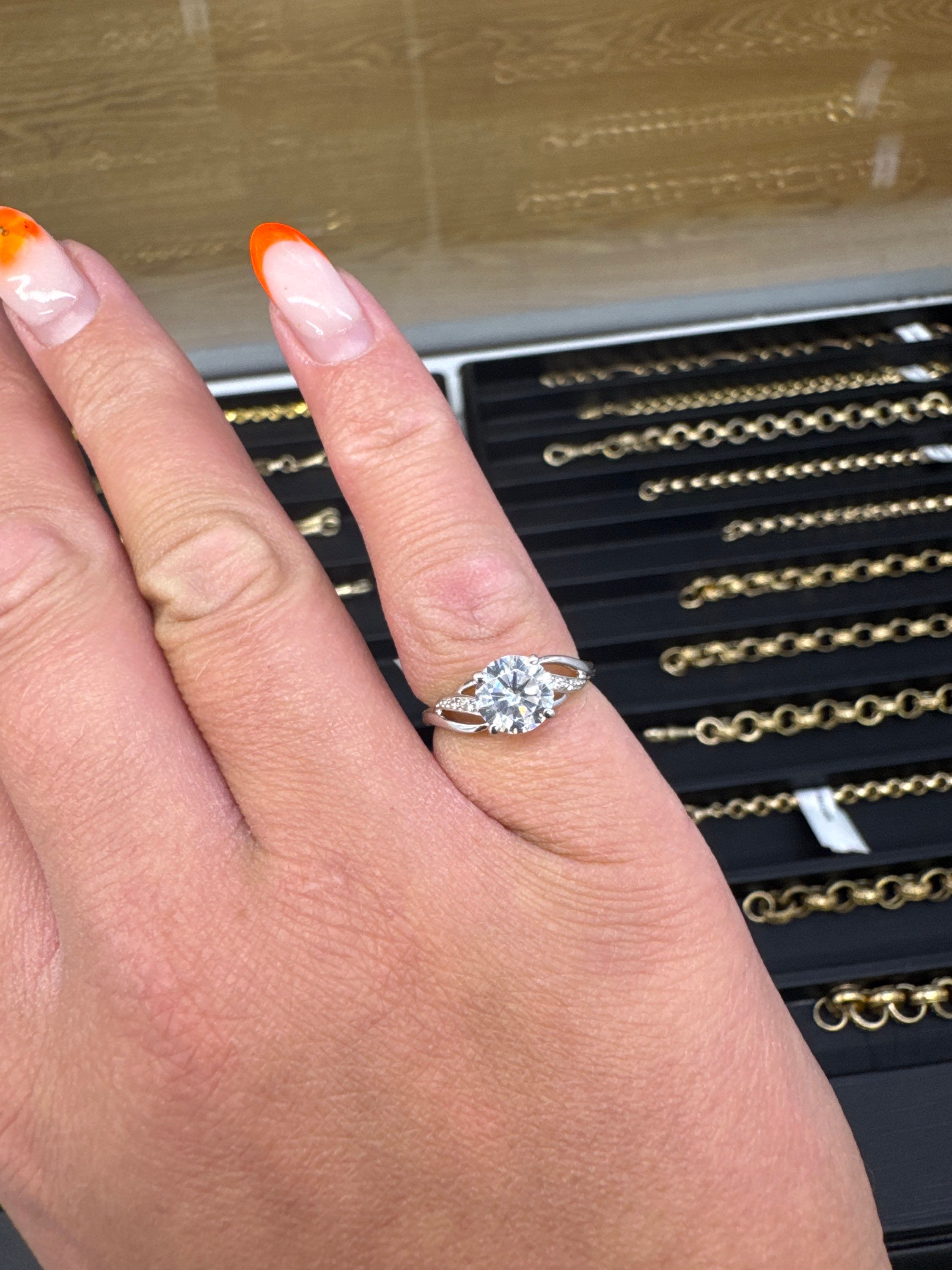 9ct White Gold Cubic Zirconia Twist Engagement Ring 