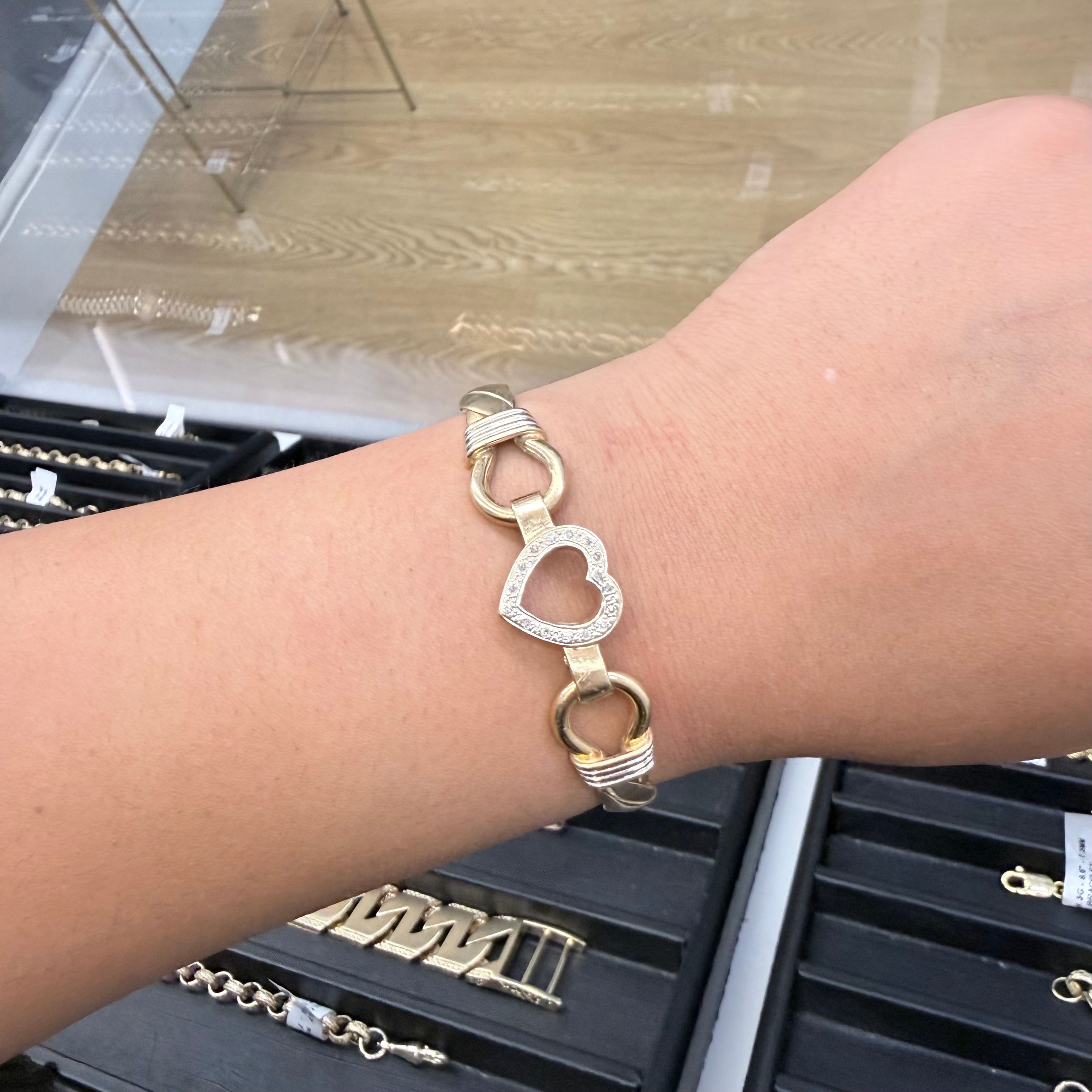 9ct Adult Heart Stone Set Hook Bangle