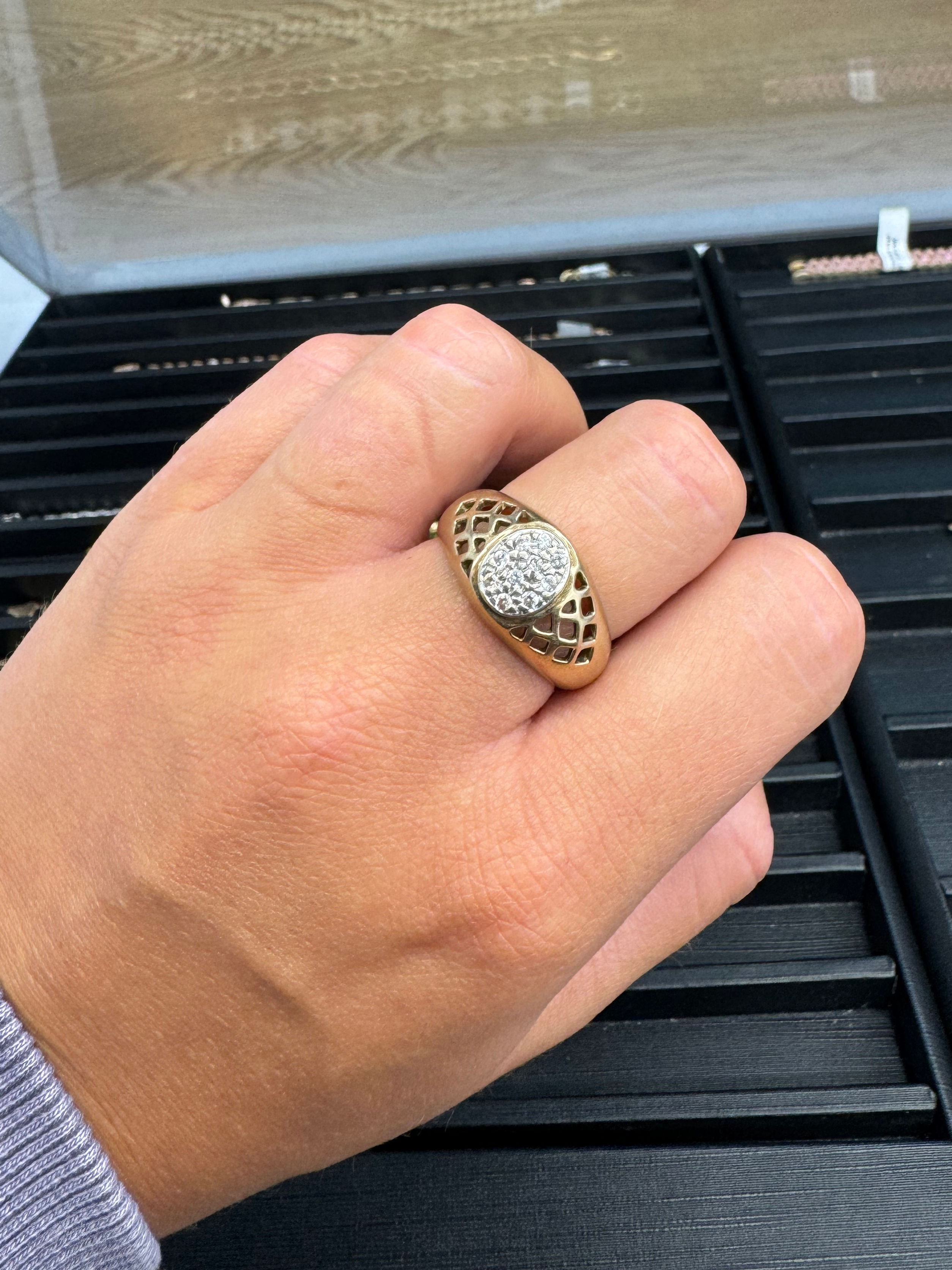 9ct Mens Stone Set Ring 