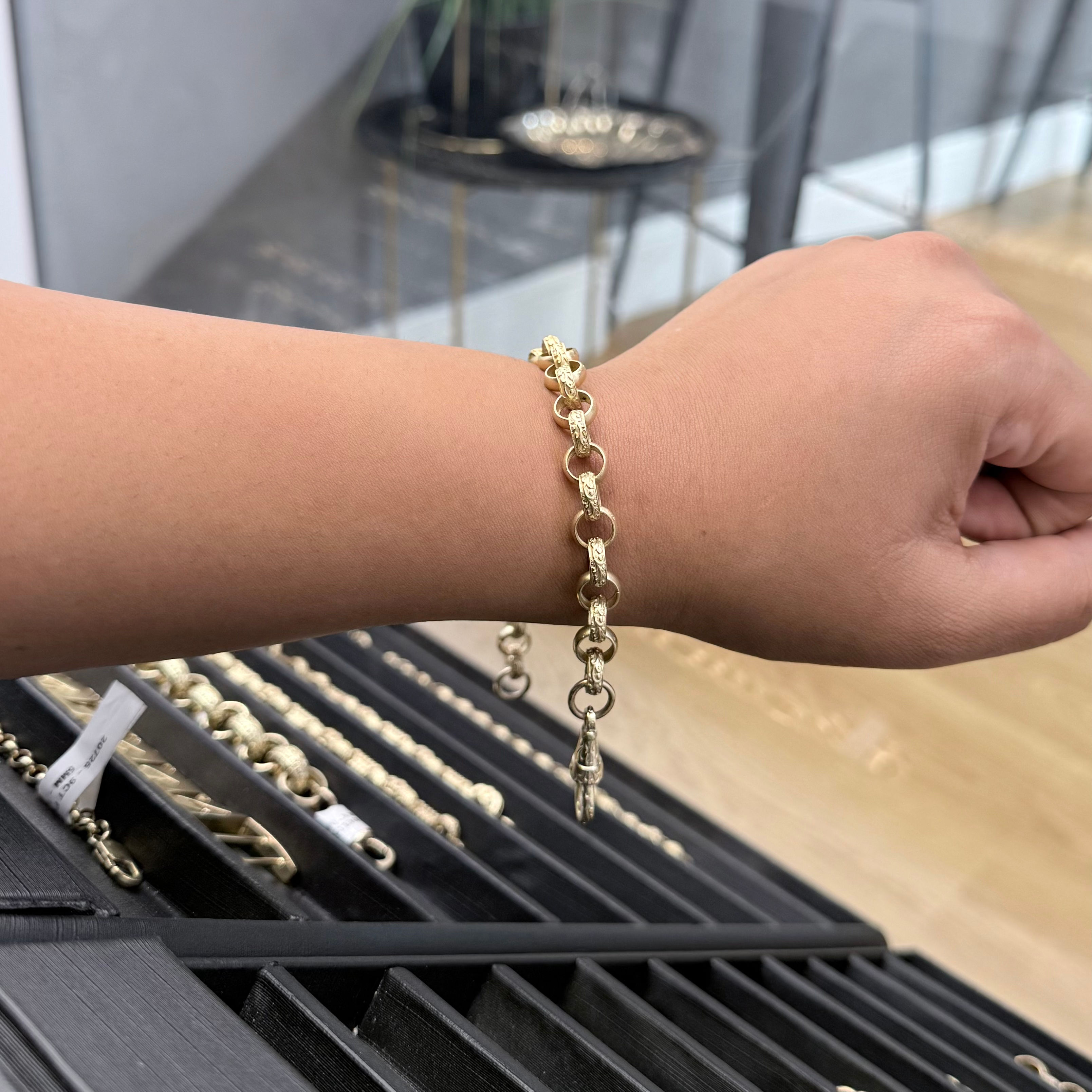 9ct Plain and Patterned Belcher Bracelet