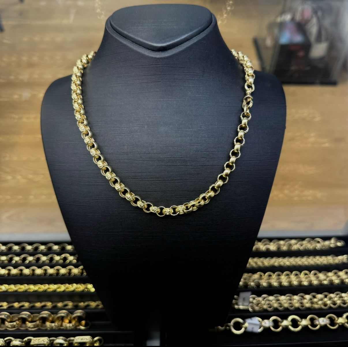 9ct Round Plain and Patterned Belcher Chain (Collection Only)