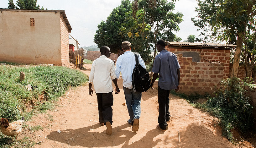 imb-photos-hand-in-hand.jpeg