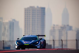 McLaren 720S GT3 chapter gets off to a good start in Dubai