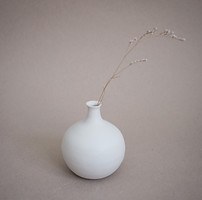 vv_vase1.jpg