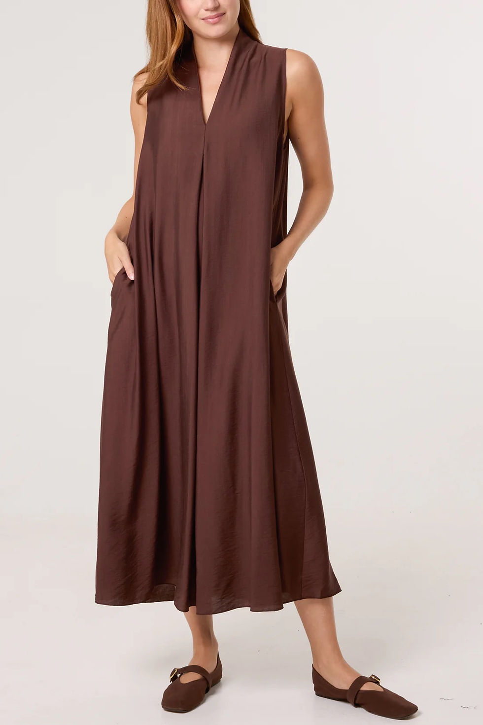 Thumbnail: Designer inspired V-neck sleeveless maxi dress