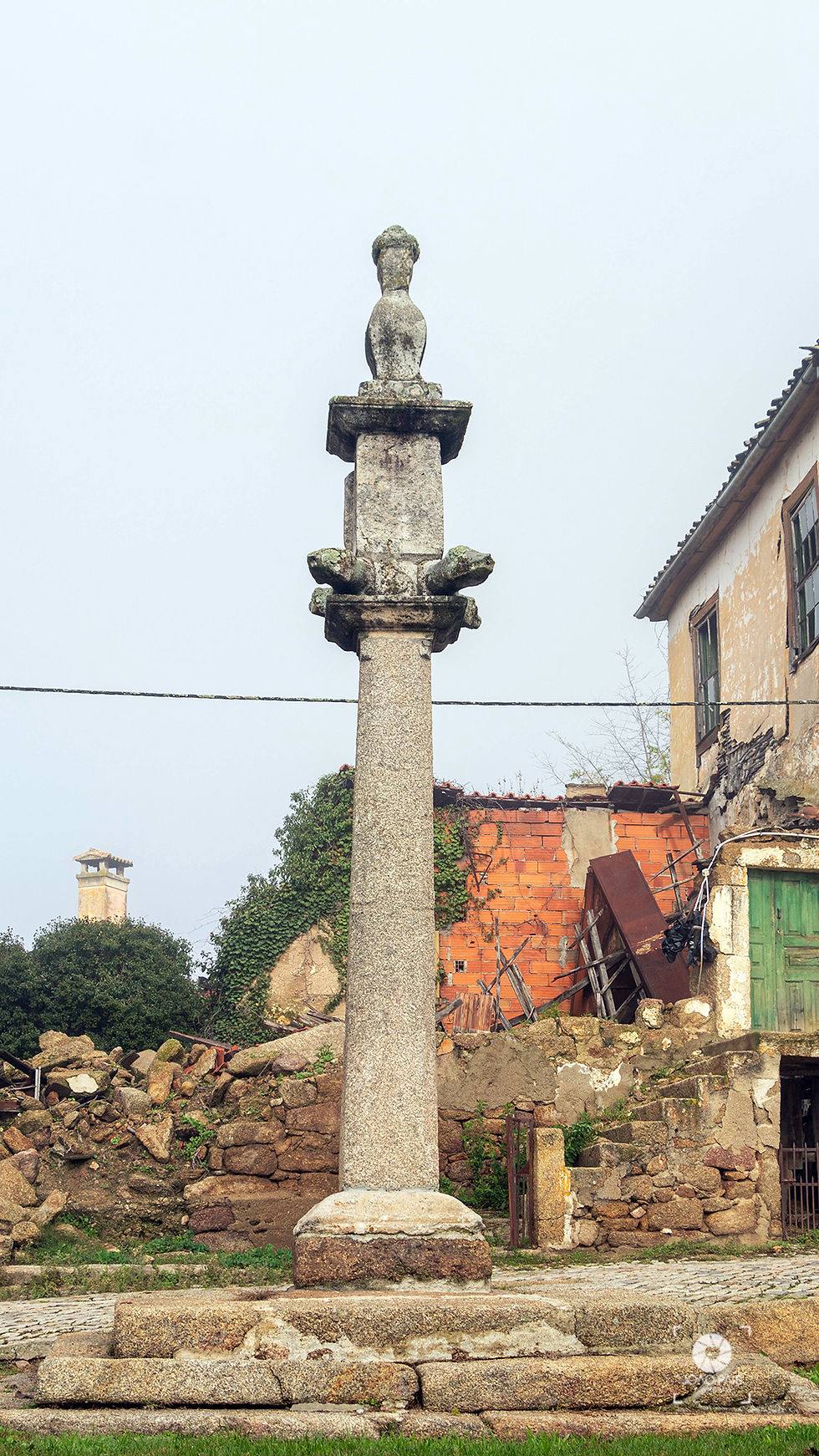 Pelourinho de Torre de Dona Chama