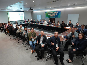 鄭泳舜偕同社福機構代表晤房屋局過渡性房屋有需要延續下去