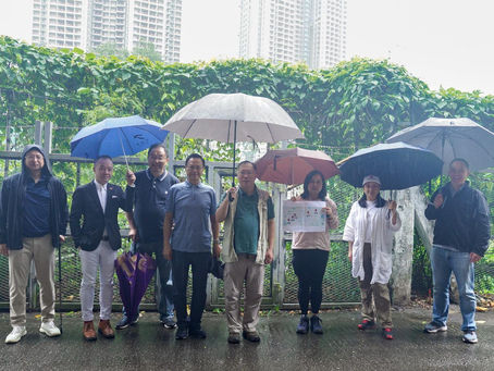 立法會議員大雨中考察北都