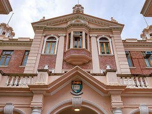 郭玲麗喜見本港三所大學排QS亞洲大學榜十強 冀港府用好優勢打造香港教育金漆招牌