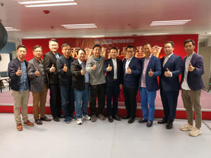 參與「兩會精神學習會」