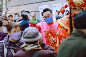 「兔年大吉 大展宏兔」民建聯港島東團隊新春花車巡遊