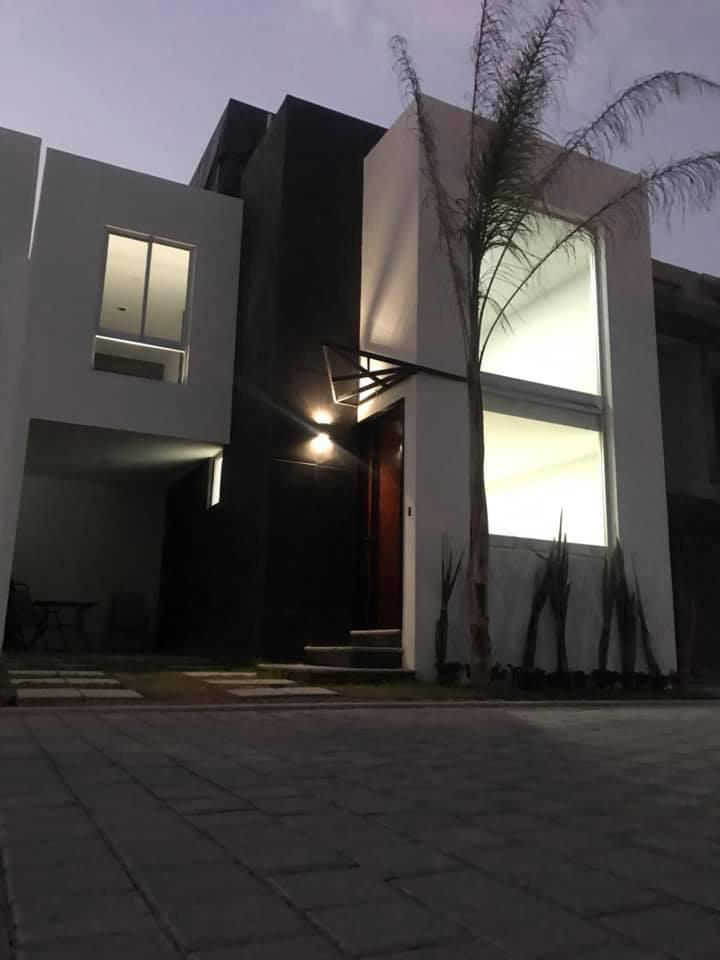 Miniatura: Estrena hogar, Zona Forjadores con periférico, atrás de Plaza San Diego