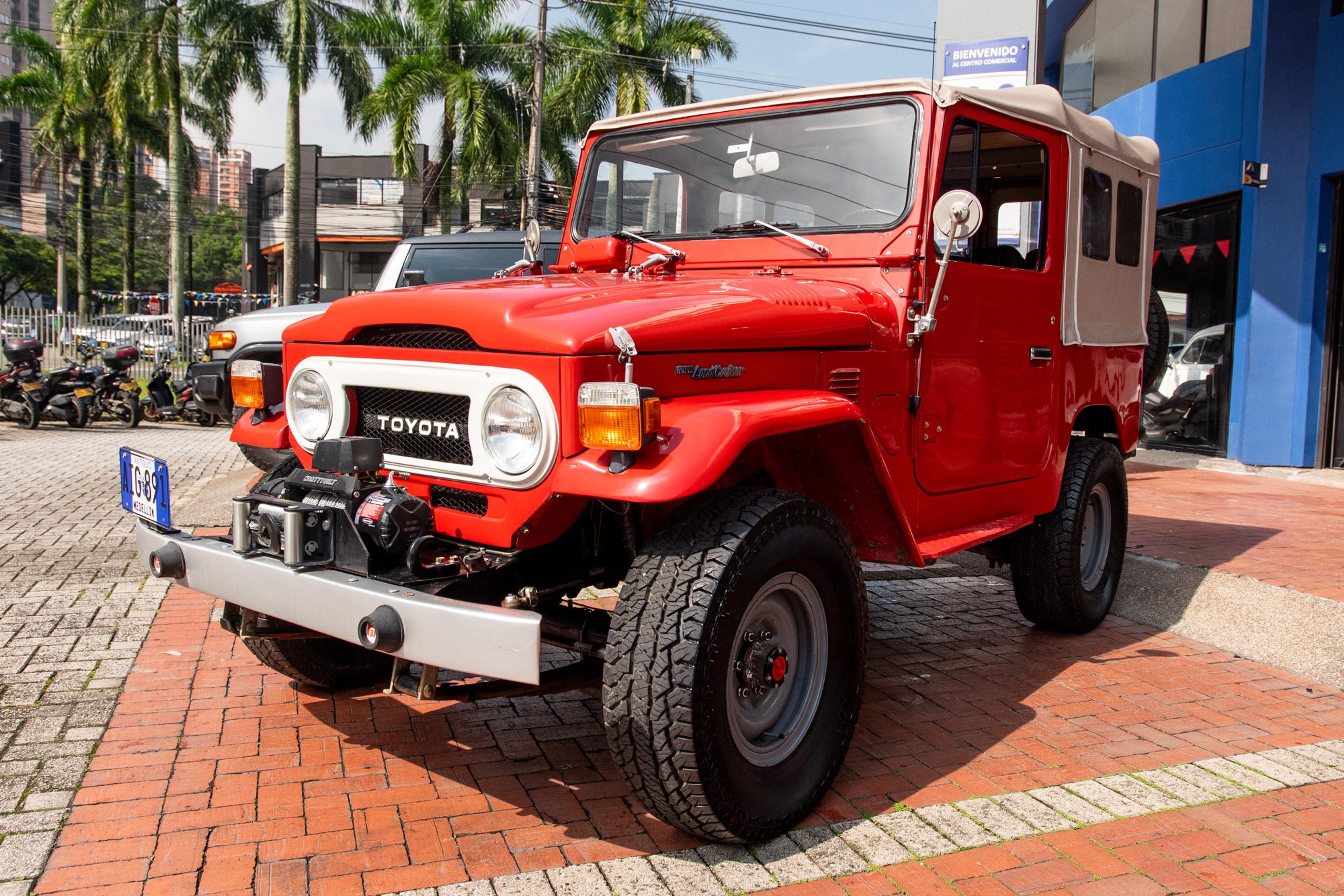 Toyota Land Cruiser LC 40 FJ40 Mt 4.2 4x4 1976