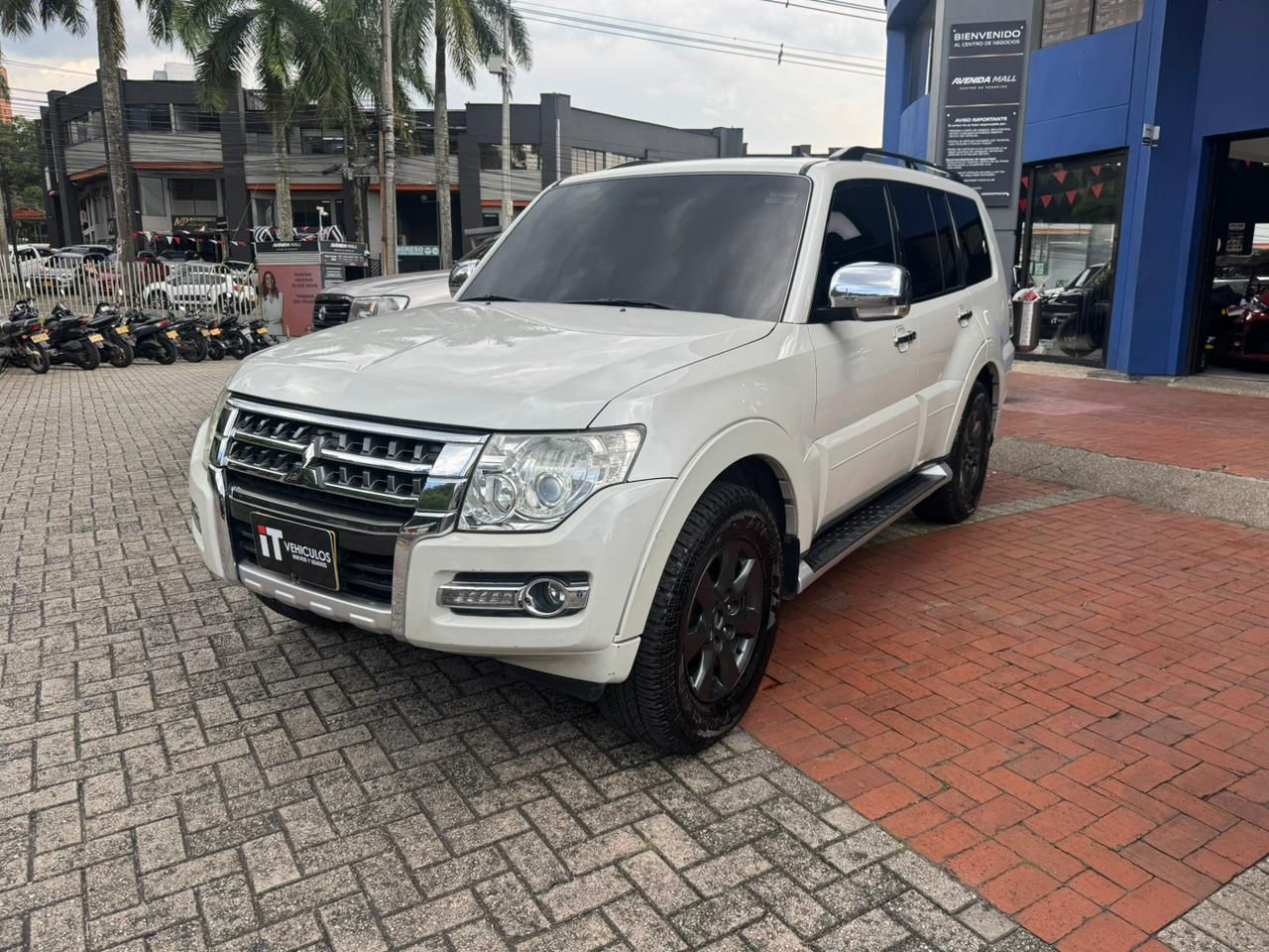 Mitsubishi Motero V97 Wagon 3.8 At 4x4 2016