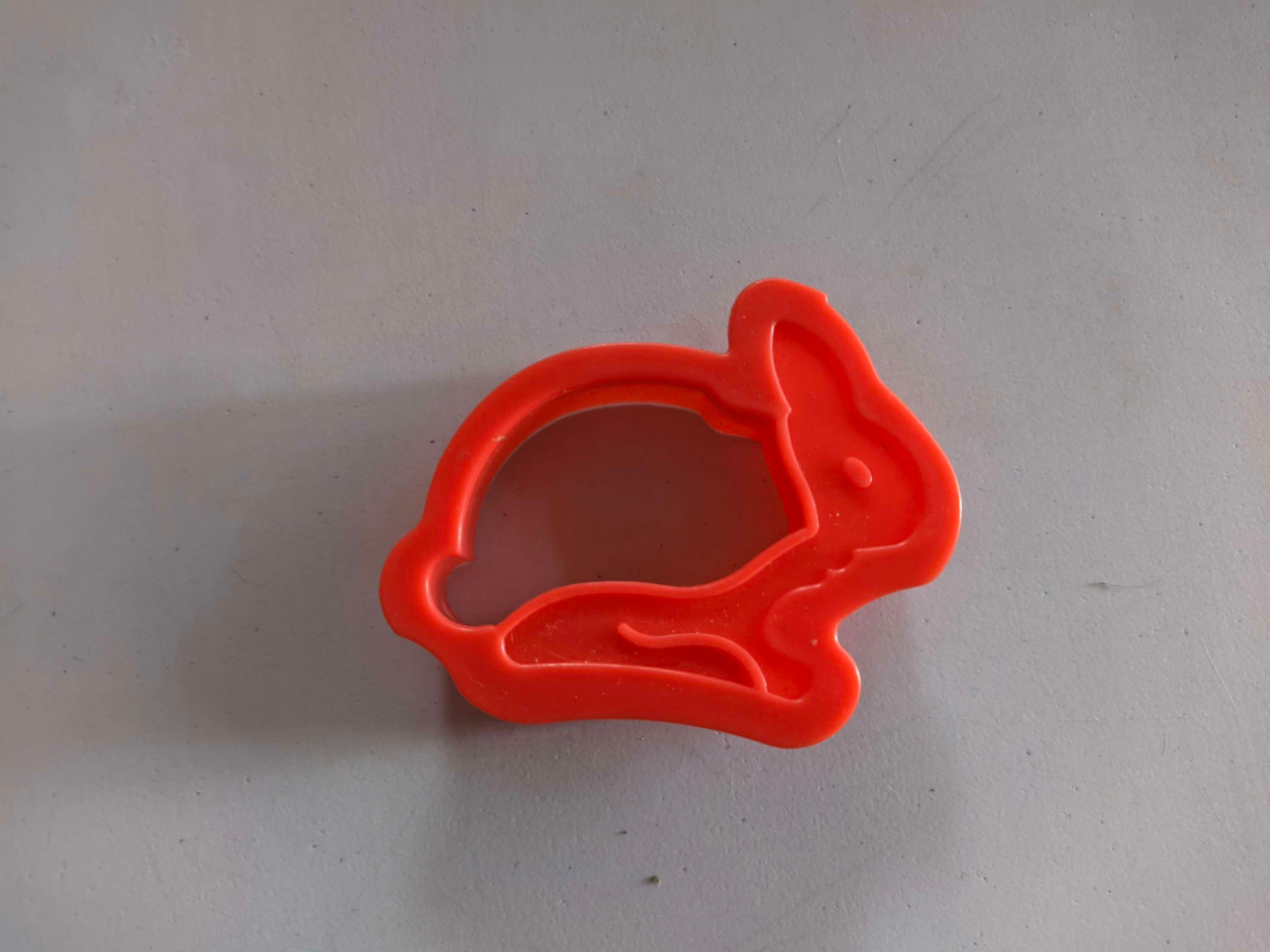 Easter rabbit & carrot cookie cutter set 8.5cm 