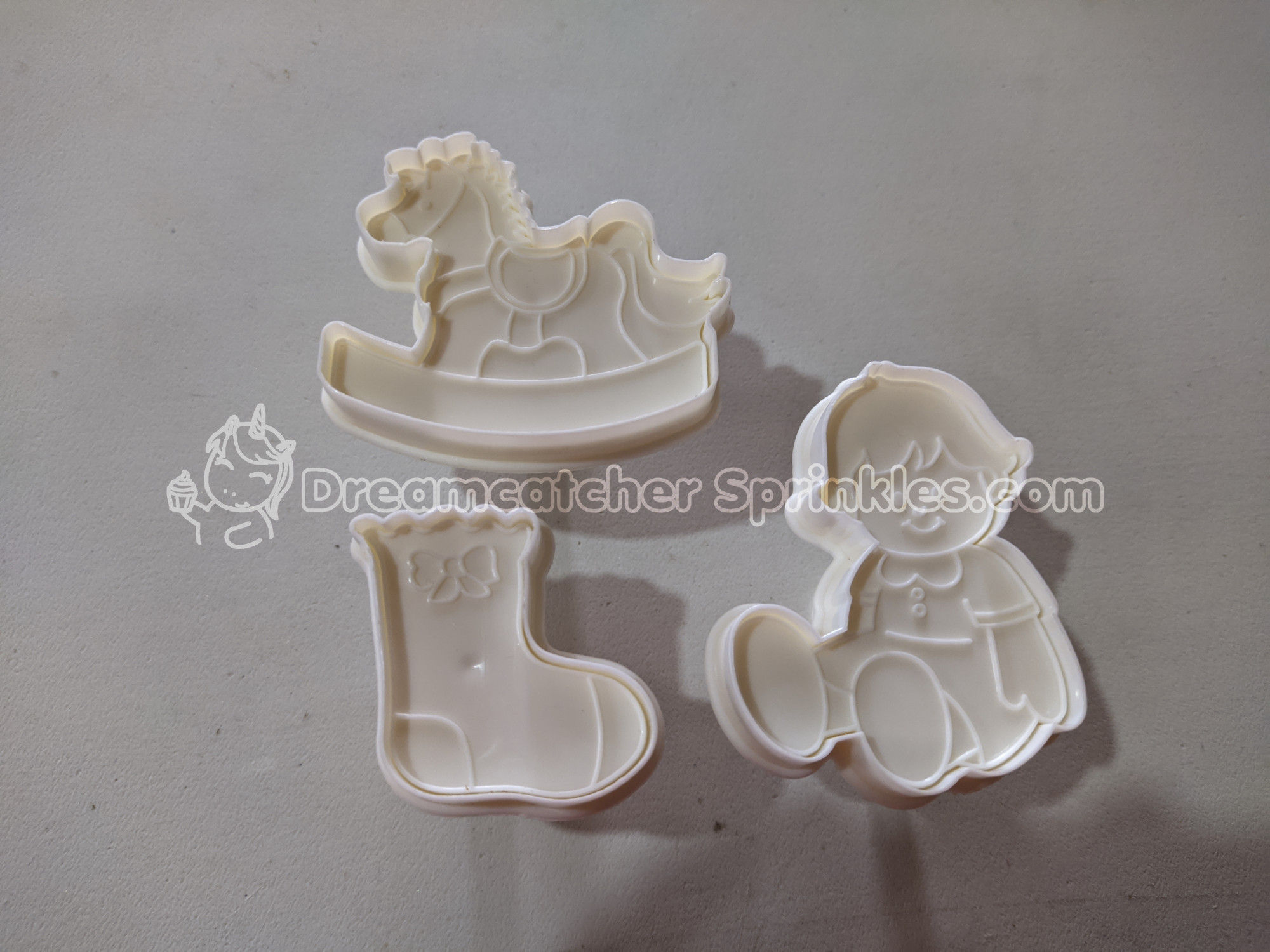 Baby girl plunger set