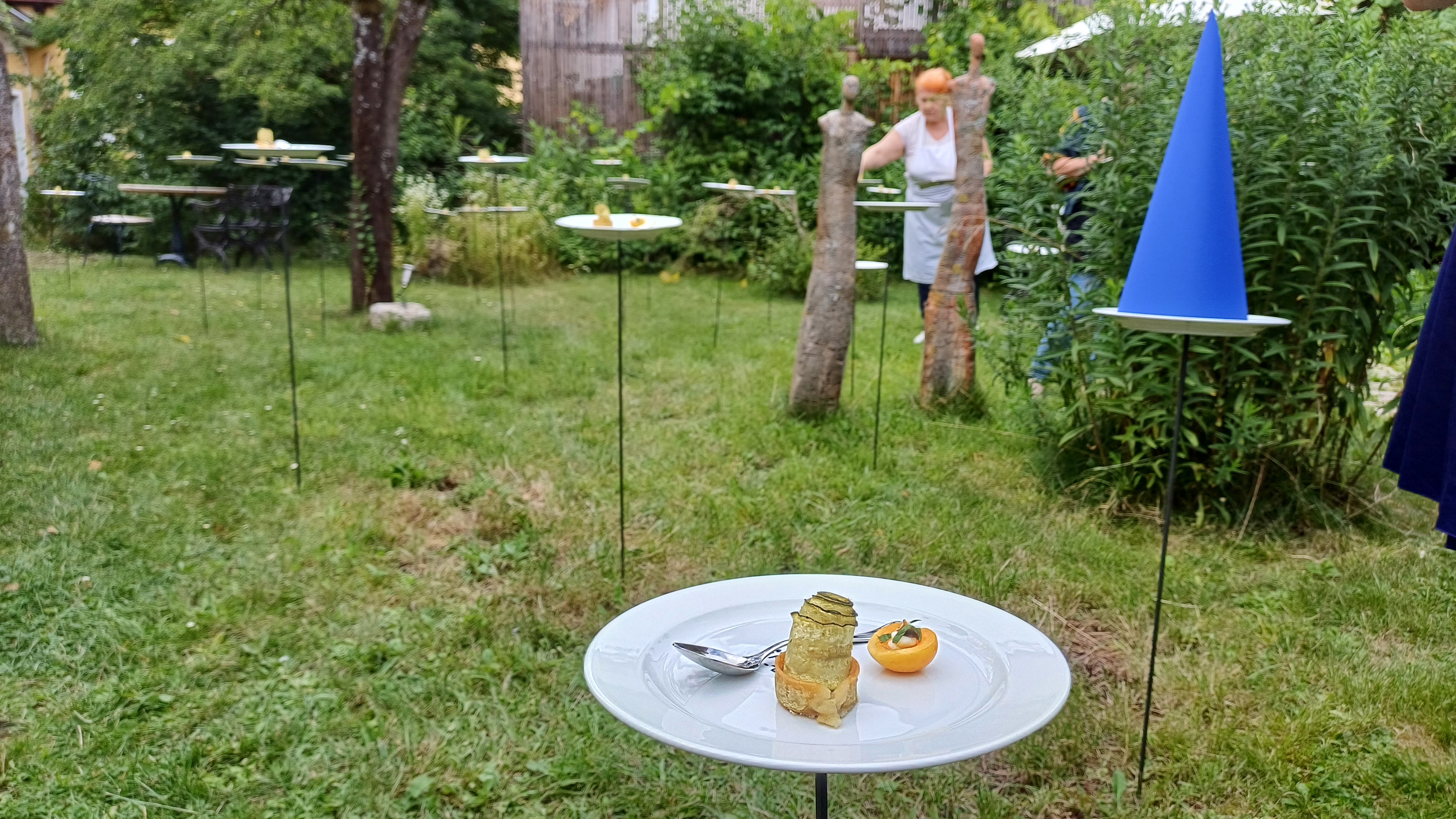 EAT-ART Installation im CALLM- Garten