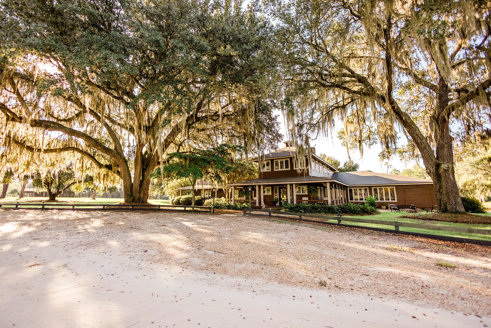 contact-live-oak-plantation