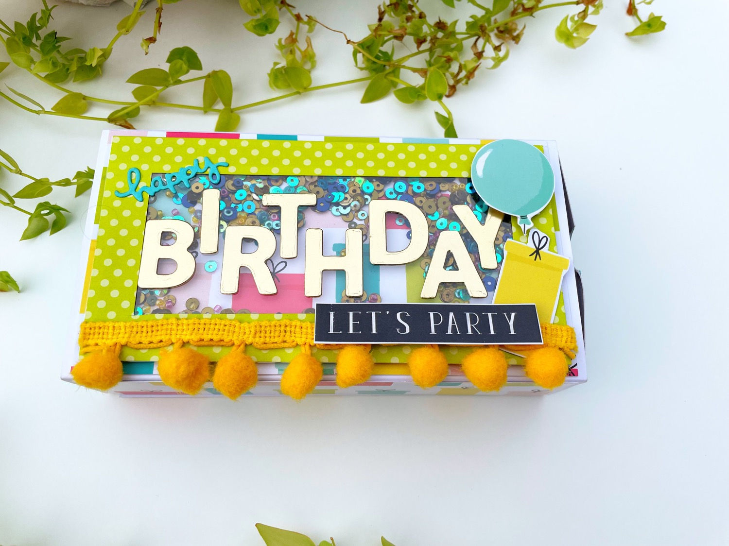 Surprise/ prank jumping cube mini album for birthday