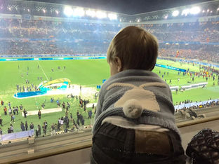 Sasha assiste à la victoire de son papa !