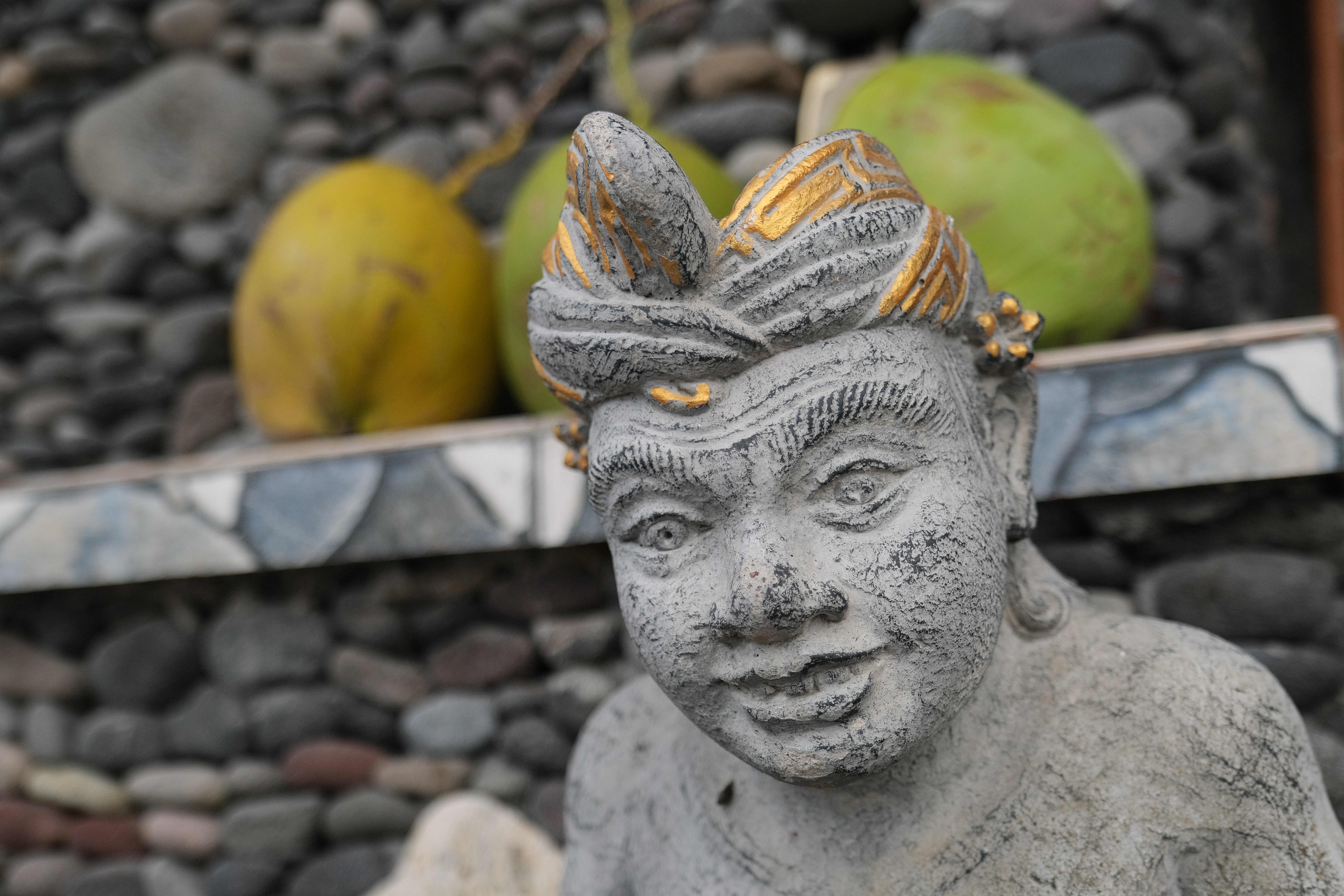 Writer: Amedio Amediano