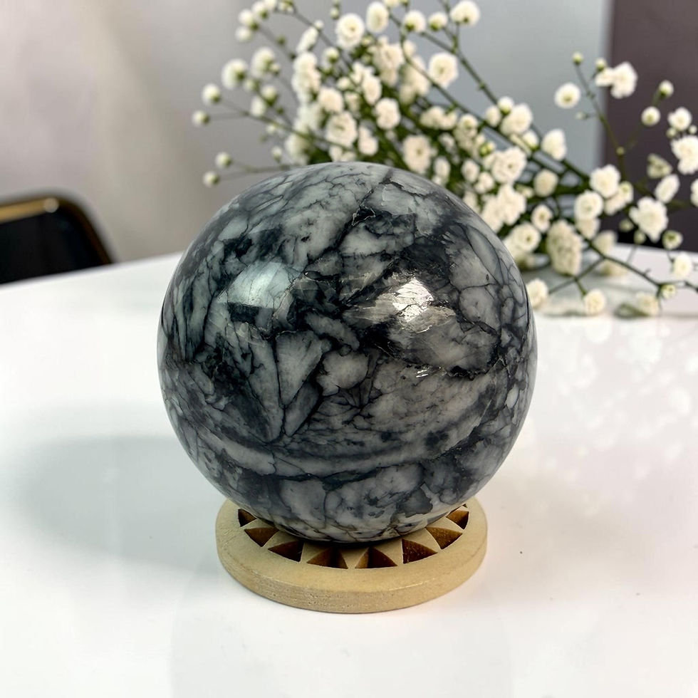 Pinolith Crystal Sphere