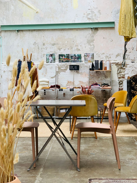 un espace en lumière du jour à louer à toulouse pour vos showrooms en plein centre