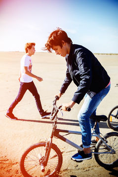 Campagne enfants été Bkaro photographié par Hélène Perry