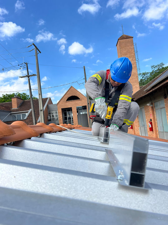 CURSO DE ENERGIA SOLAR FOTOVOLTAICA E NR 35
