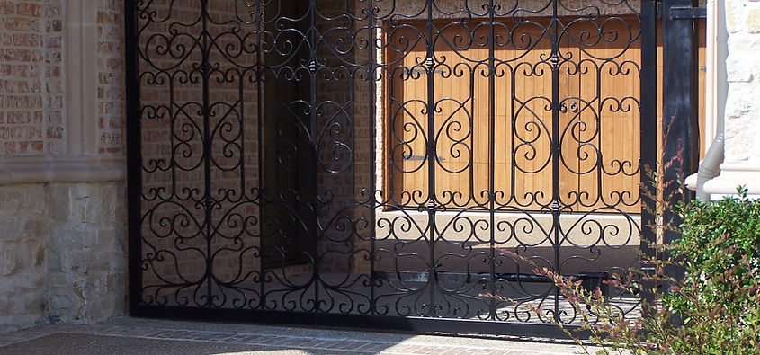 iron driveway gate custom scroll gate Cedar Hill