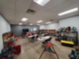 Service tech lab.jpg