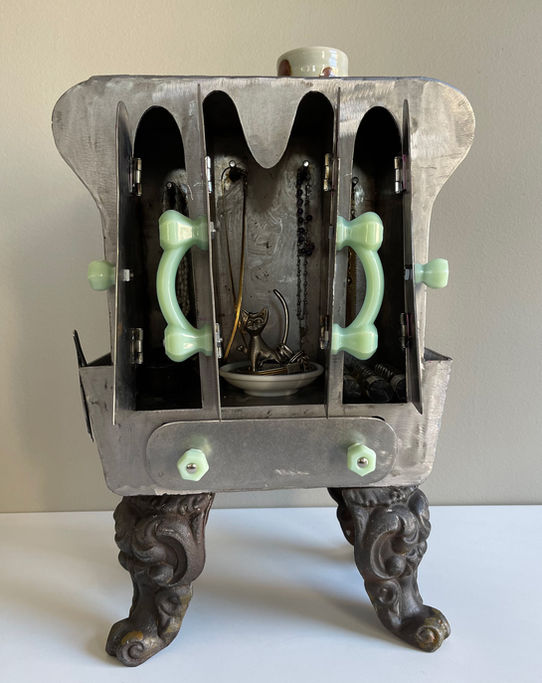 jewelrydresseremmaceceliamoran