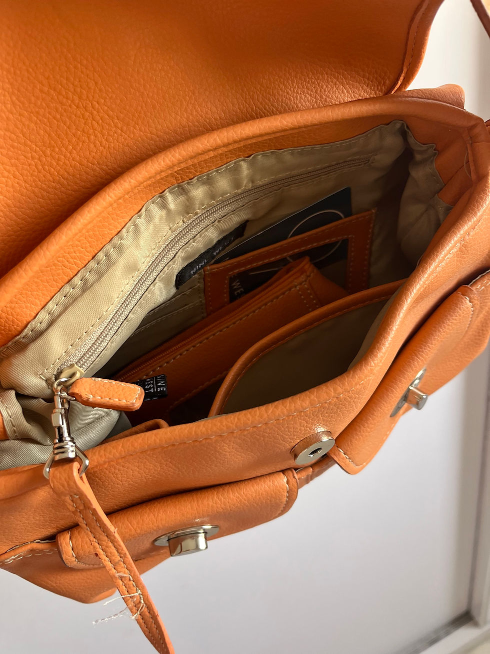 תמונה ממוזערת: Y2K Nine West peach bag