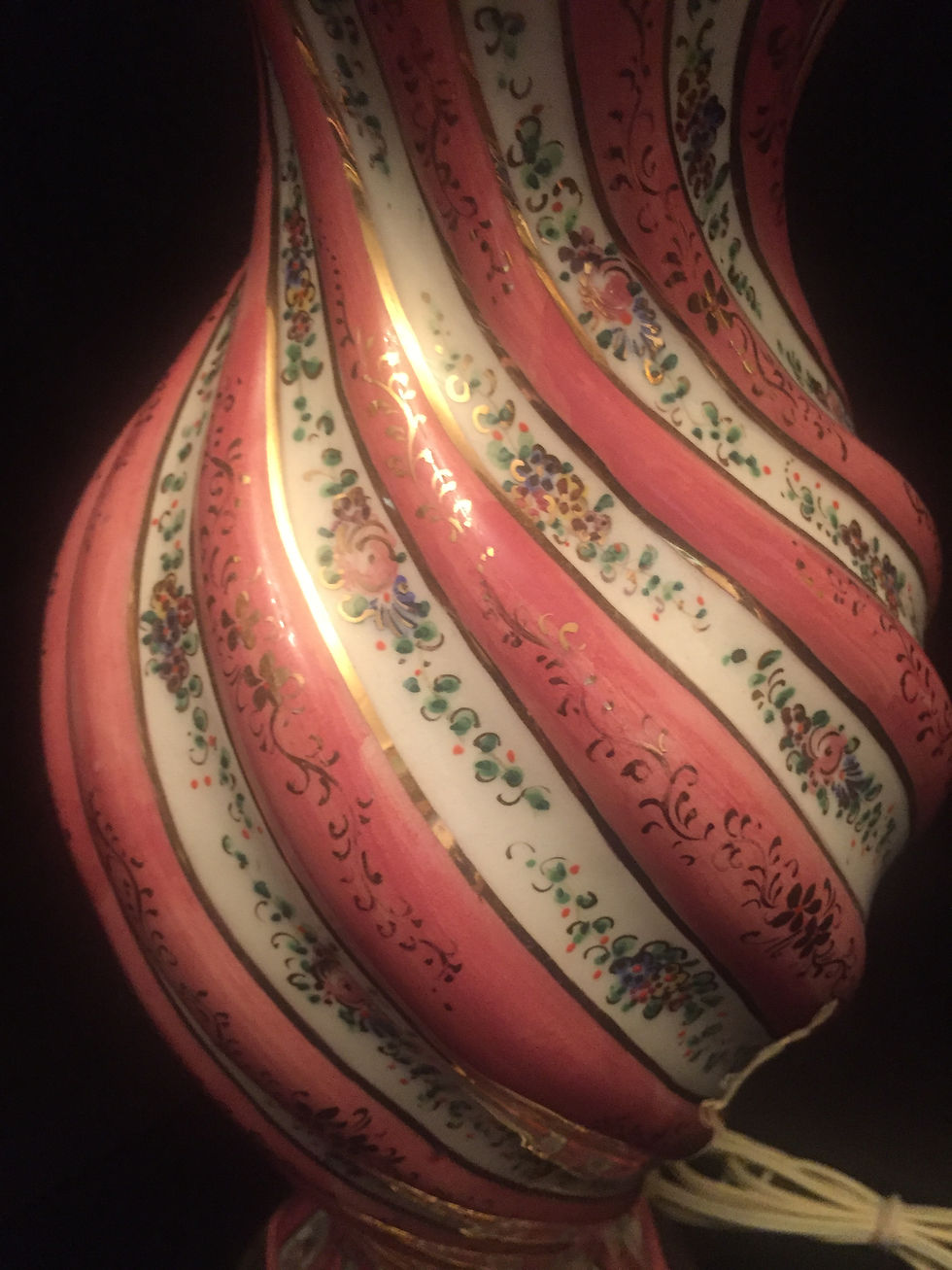 Thumbnail: Antique French lamp