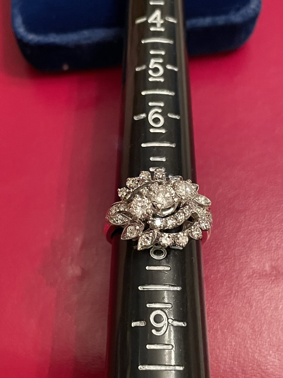 Thumbnail: 14k Gold High Quality Cluster Diamond Ring