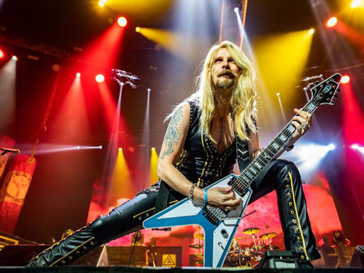 Richie Faulkner, do Judas Pries, faz parceria com a Gibson Custom Shop para criar nova guitarra