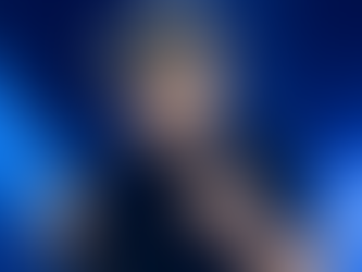 Brian Johnson canta clássicos do AC/DC em show de Sam Fender