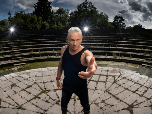 Bruce Dickinson lança single e clipe de “Afterglow Of Ragnarok”