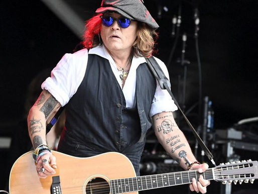 Banda de Johnny Depp cancela shows após ator ser encontrado desacordado em hotel, diz site