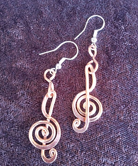 Treble clef copper earrings 55.jpeg