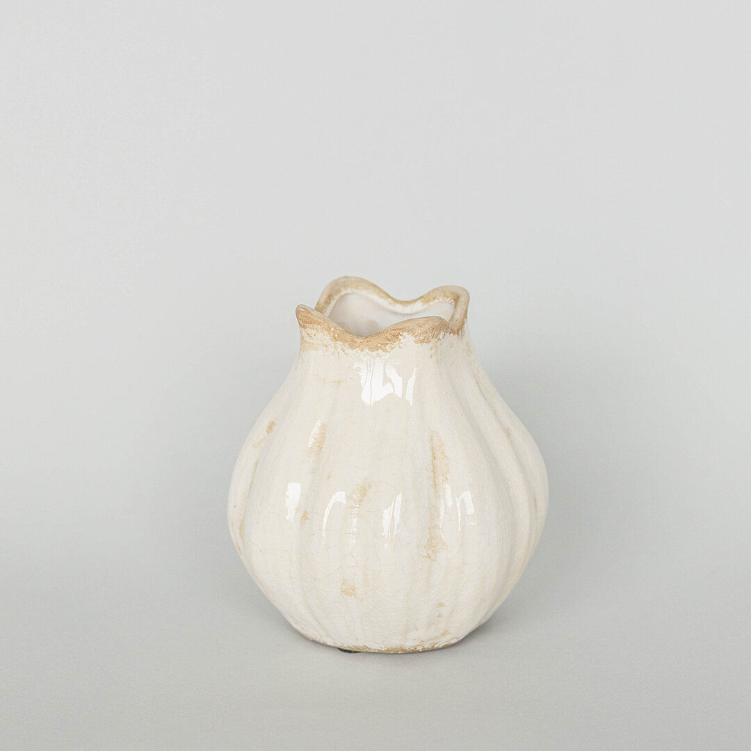 Scalloped vintage inspired crackle glass vase