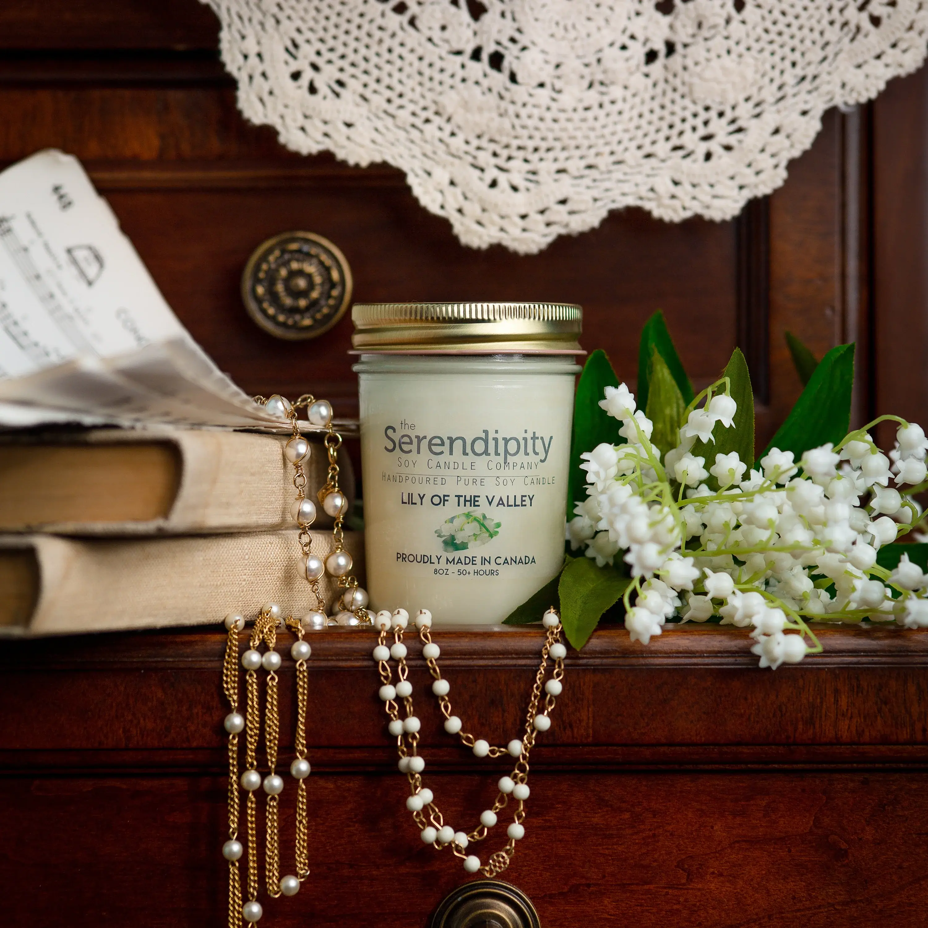Lily of the Valley 16 oz soy candle