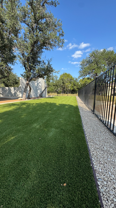 Contemporary Lawn Retreat