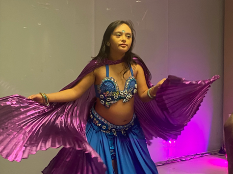 Registro da apresentação de dança com wing no Lançamento de livro.