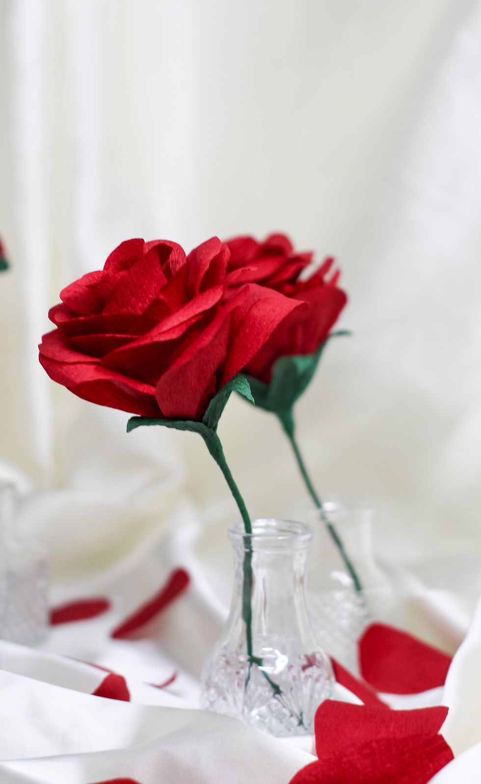 Miniatura: ROSA DE PAPEL